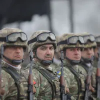 Nu vom fi luaţi cu arcanul, să mergem în Armată. Nici un motiv de panică - Foto: INQUAM PHOTOS / George Călin