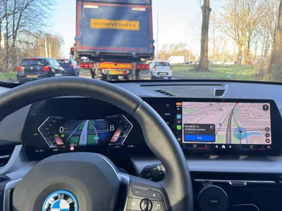 Nou funcție utilă, pentru șoferii care folosesc Waze. Doar posesorii de 4 mărci de mașini au acces - Foto: reddit.com