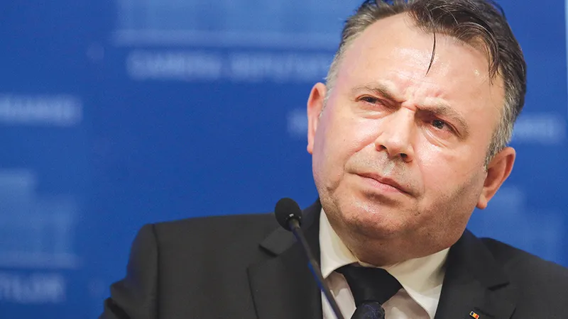 Ministrul Sănătății, Nelu Tătaru, a explicat de ce nu poate avea loc un act medical pe un stadion - Foto: INQUAM PHOTOS/ George Călin