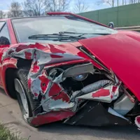 Un bătrân de 83 de ani a scăpat cu viață după ce a făcut praf un Lamborghini de 200.000 de euro - Foto: Bild