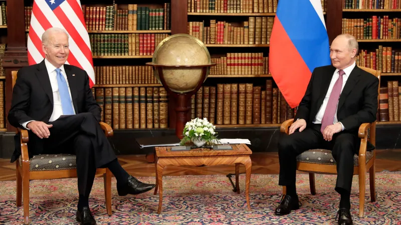 Joe Biden spune că s-ar întâlni cu Putin, dar fără să discute de războiul din Ucraina: „Nu negociez” - FOTO: kremlin.ru
