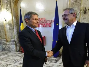 Cioloș nu a apucat să dea mâna și cu Ciolacu/FOTO: stirilekanald.ro