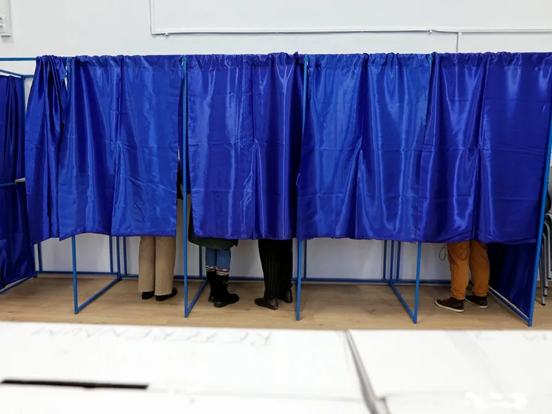 Cei care nu știu să citească nu pot cere să fie ajutați de altcineva în cabina de vot - imagine cu rol ilustrativ Foto: INQUAM Photos/Mălina Norocea