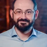 Deputatul USR PLUS Tudor Benga se declară nemulţumit de adoptarea prevederii conform căreia magistraţii pot fi trimişi în judecată doar cu încuviinţarea CSM. / Foto: b1.ro