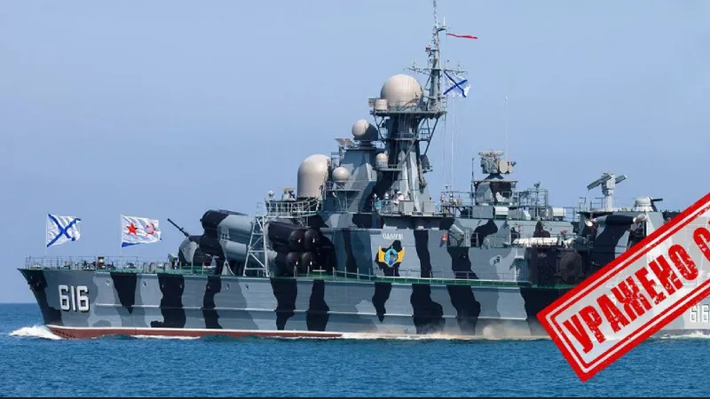 Navă rusească, avariată de o dronă experimentală - Foto: X/twitter.com/front_ukrainian (imagine cu caracter ilustrativ)