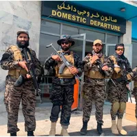 Talibanii au preluat aeroportul din Kabul/Foto: ap
