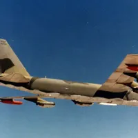 Bombardierul american B-52 N