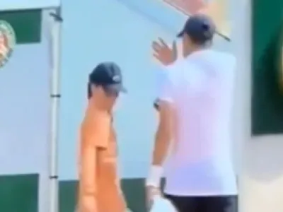 Imaginile care au produs revoltă la Roland Garros: ”Așa tratează o fetiță!”. Jucătorul a rupt tăcerea