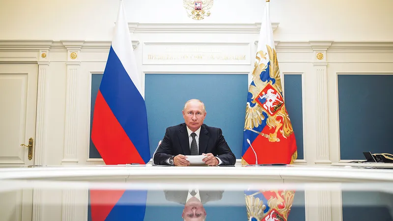 SPECULANT Putin a semnat o serie de acorduri profitabile nainte de invazie, paraliz nd o posibilă condamnare pentru „operațiunea specială militară - Foto: Getty Images