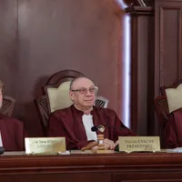 Șeful CCR: 40.000 lei salariu, 60.000 lei pensie specială, lunar. Cum sunt aleși judecătorii Curții? - Foto: INQUAM PHOTOS / Octav Ganea