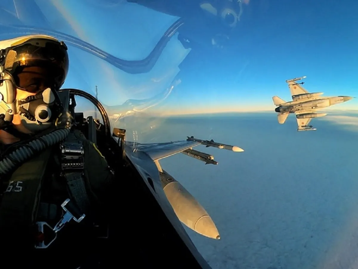 Avioane de vânătoare F-16 - Foto: MApN