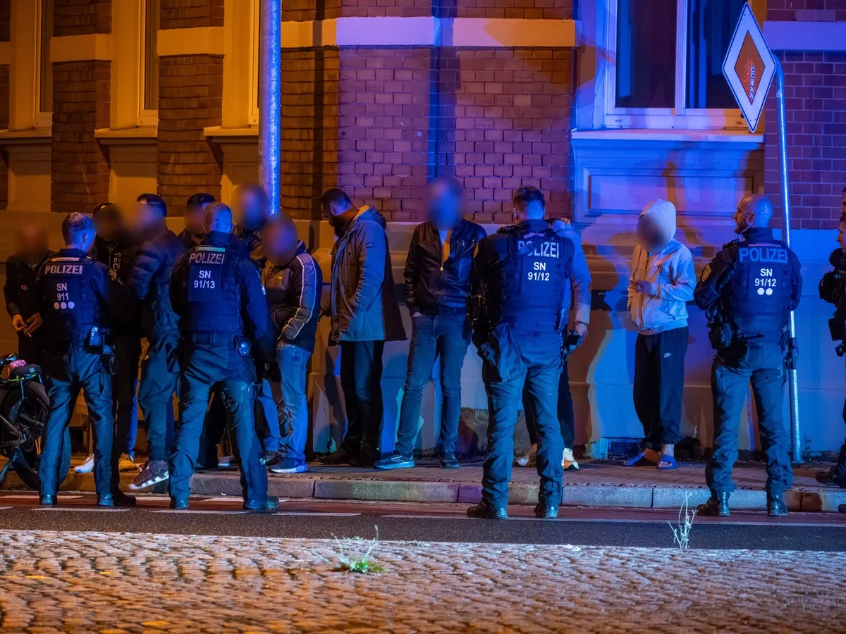 Poliția germană îi verifică pe sirieni- Foto: Profimedia Images