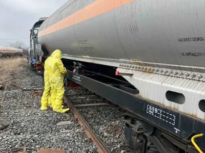 Un vagon care transporat gaz lichefiat a deraiat în Giurgiu. Autoritățile au intervenit de urgență - Foto: ISU Giurgiu