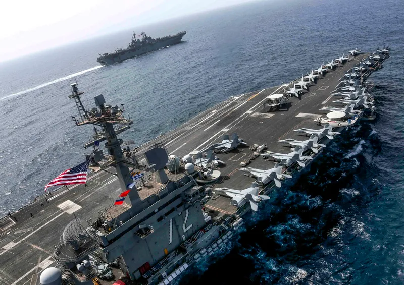 Portavionul USS Abraham Lincoln - Foto: Profimedia images