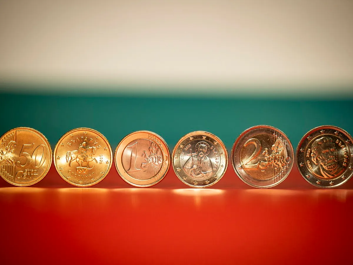 După Bulgaria, extinderea zonei euro se confruntă cu dificultăţi în restul statelor membre UE