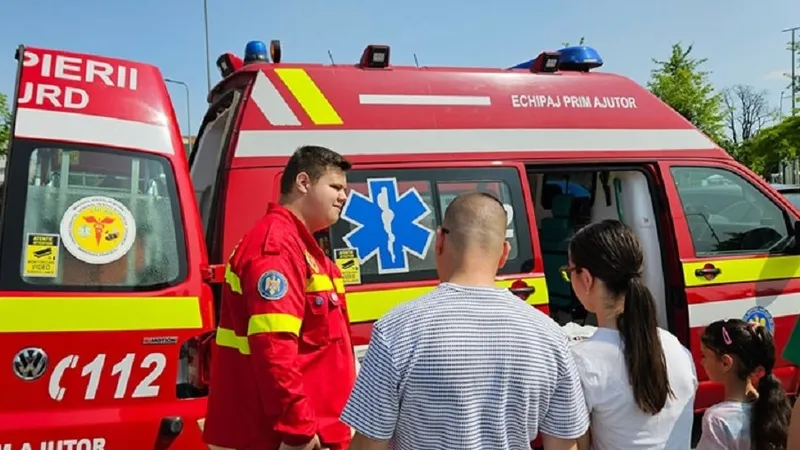 Un copil de 9 ani, găsit în stop cardiorespirator într-o piscină  - Foto: ISU Olt (cu rol ilustrativ)