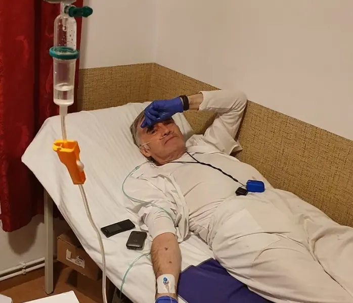 Dr. Lorant Szentagotai și-a îngrijit pacienții până când COVID-19 l-a trimis și pe el la spital