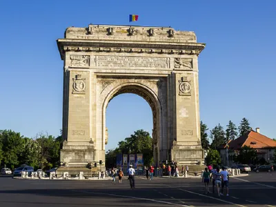 Arcul de Triumf din București are o poveste lungă - Foto: wikipedia.org/Bogdan Caraman