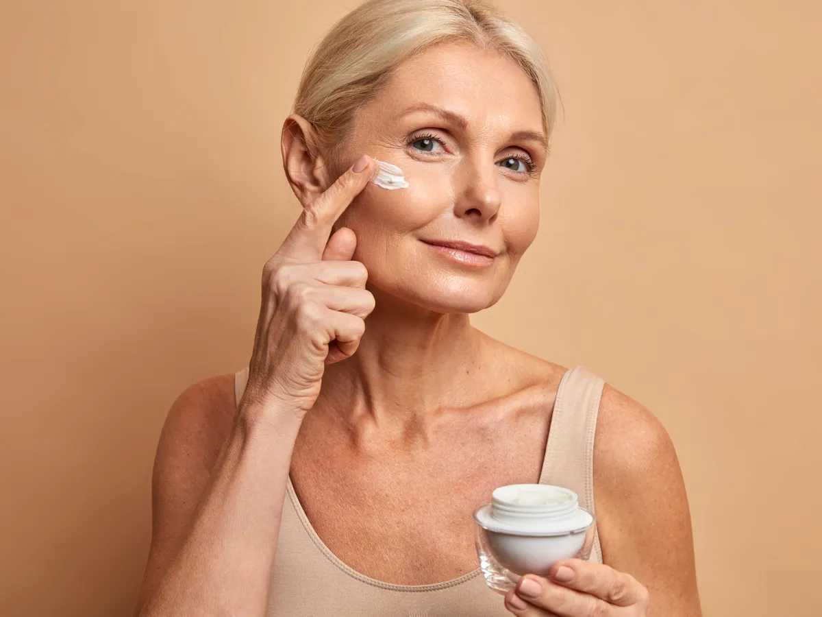 Femeie la pensie - Foto: Freepik