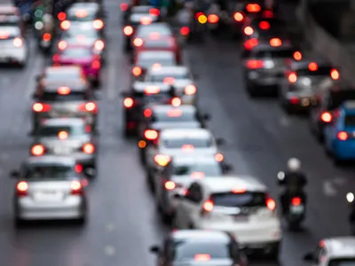 Se circulă bară la bară pe DN 1 pe sensul Braşov – Ploieşti, între staţiunile Predeal şi Buşteni Foto: Freeik (fotografie cu caracter ilustrativ)