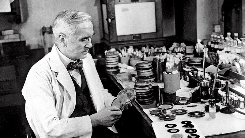 Bătălia bacteriilor Fleming, inventatorul penicilinei
