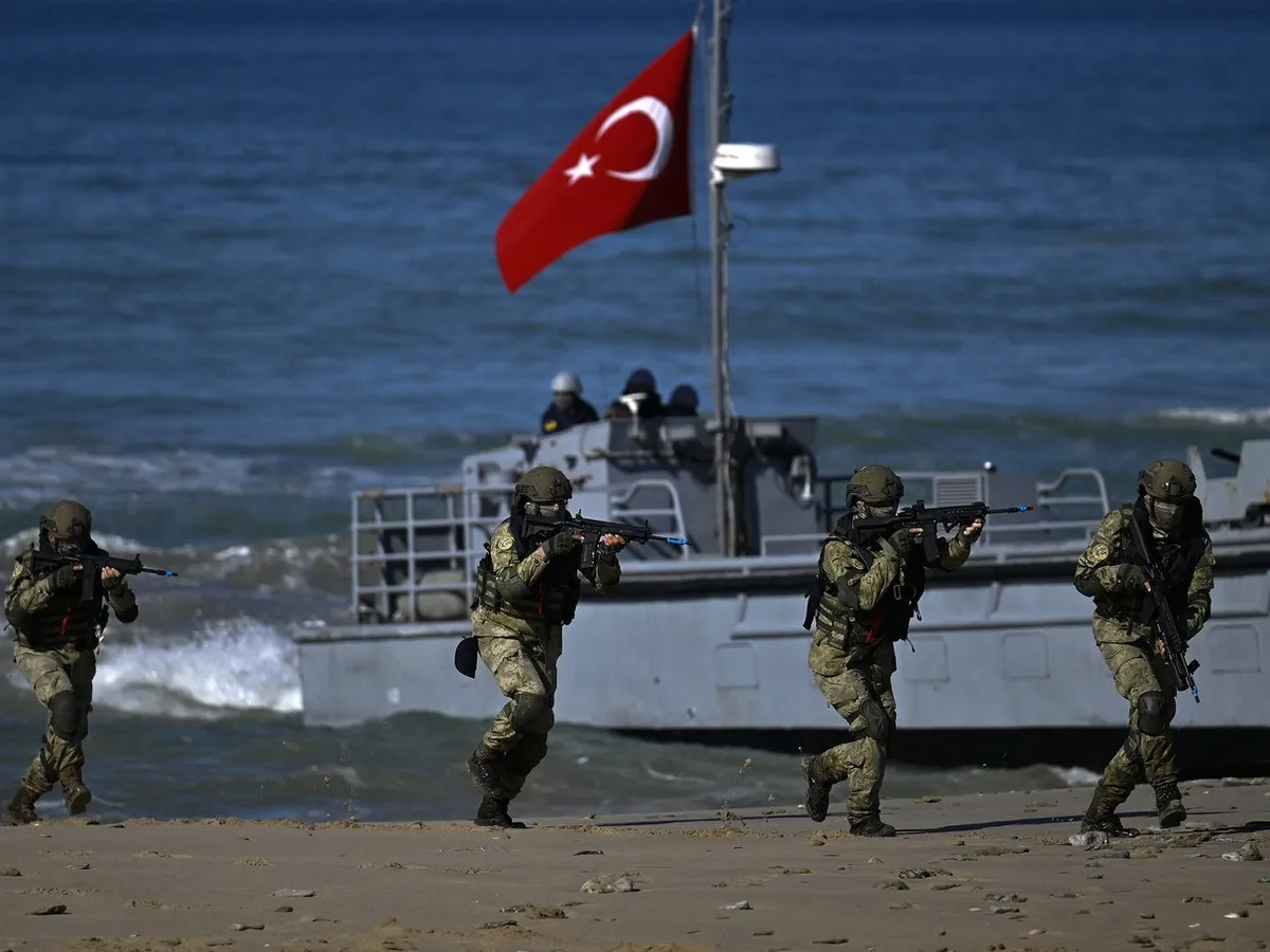 Turcia, operațiuni navale de apărare a Europei în patru mări. Conduce misiuni ale Forțele Operative ale NATO