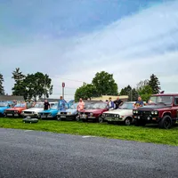 În perioada 12-13 mai, în cadrul show-ului auto Carlisle Import & Performance Nationals din Pennsylvania a avut loc prima expoziție de mașini clasice românești din SUA - Foto: Facebook/Eduard Palaghita