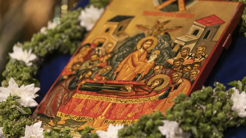 ADORMIREA MAICII DOMNULUI Noaptea în care se deschid Cerurile. Ce trebuie să faci la miezul nopții? - Foto: basilica.ro