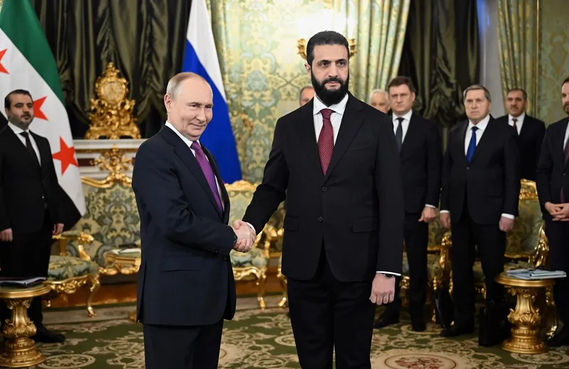 Putin se &icirc;ntoarce &icirc;n Siria. &Icirc;și păstrează bazele Hmeimim și Tartus cu condiția să antreneze armata lui Sharaa - Foto: Profimedia Images (imagine cu  rol ilustrativ)