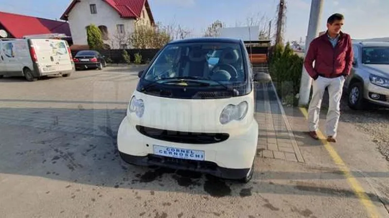 Cornel Cernoschi, suceveanul cu mașina „înmatriculată” cu numele propriu. / Foto: monitorulsv.ro