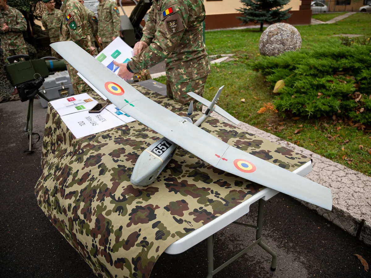 Ce abilități și ce teste trebuie să treci ca să devii operator de dronă Foto: INQUAM Photos/Marian Calestru
