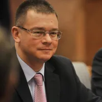 Mihai Răzvan Ungureanu, fost premier și fost șef al SIE