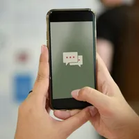 Atenție la mesajele de Paște! Vă pot infecta telefoanele mobile Foto: Freepik.com - rol ilustrativ