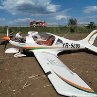 Avion de mici dimensiuni aterizat forțat pe un câmp din Iași. Pompierii au intervenit de urgență - Foto: ISU Iași