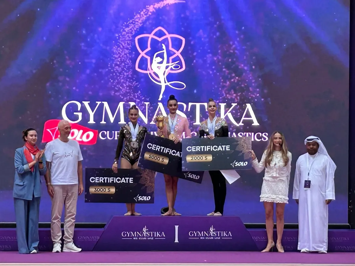 Federația Română de Gimnastică Ritmică se mândrește cu premiul de 3000 de dolari obținut de Amalia Lică din sponsorizările unei companii din Rusia Foto: Facebook/FRGR