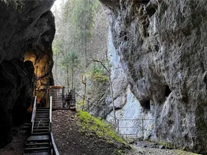 Peștera din România unde se petrece un fenomen rar. Ce s-a întâmplat aici de Bobotează - Foto: zigzag.ro