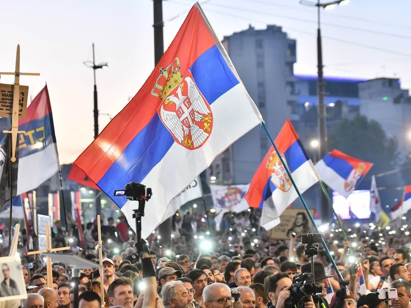 Protest în Serbia. Peste 140.000 de oameni au ieșit în stradă pentru a cere alegeri anticipate - Foto: Profimedia Images
