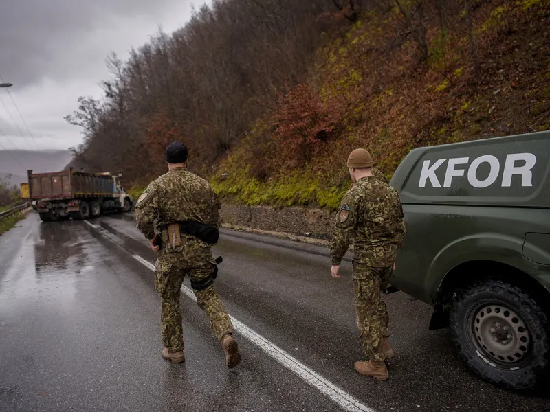 Serbia cere NATO acordul de a invada militar Kosovo, anunță preşedintele Aleksandar Vucic - FOTO: Profimedia