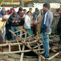 Cel puțin 13 persoane, femei și copii din India au murit la o nuntă, după ce au căzut într-o fântână/FOTO: bbc.com