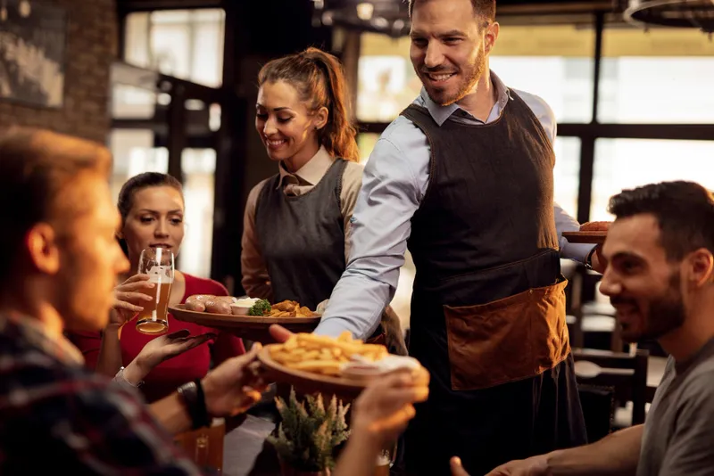 Restaurant - Foto: Magnific (rol ilustrativ)
