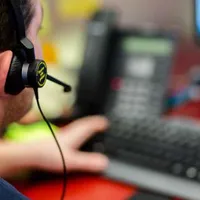 Număr unic de telefon, la nivel naţional, pentru cazurile de abuz împotriva copiilor. Formați 119! / Foto: startupcafe.ro