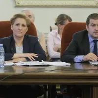 DNA a descins la Institutul Cultural Român. Sunt ridcate mai multe documente de la Resurse Umane. Sunt vizate contracte de angajare din perioada conducerii Liliana Țuroiu- Mirel Taloș Foto: INQUAM Photos/ George Călin