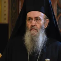 Mitropolitul Ierotheos spune că vaccinul anticovid este eliberarea de furtuna pandemică Foto: Orthodox Times