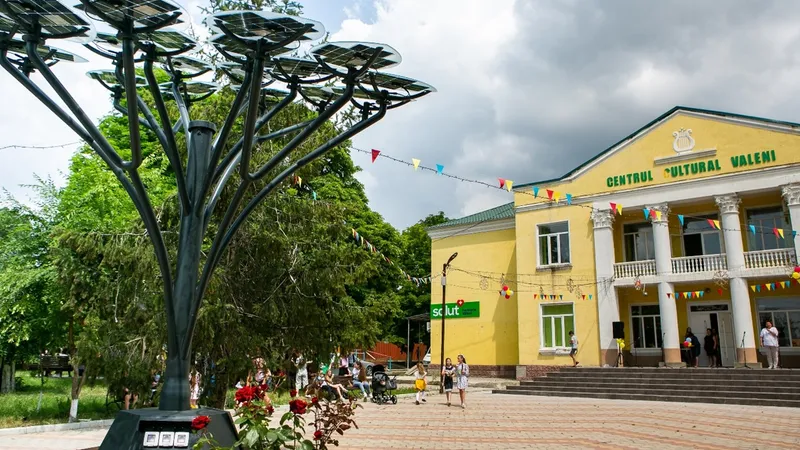 Satul Văleni, primul Smart Village din Rep. Moldova și Estul Europei ce dispune de arbore solar