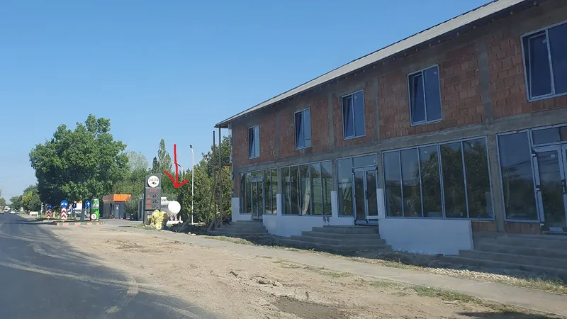 Primarul din Crevedia și-a autorizat soția să construaiscă un spațiu comercial lipit de un GPL - Foto: Facebook / Crevedia Visează
