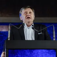 PSD și PNL vor face sondaje pentru a proba candidatura lui Crin Antonescu la alegerile prezidențiale - Foto: Inquam Photos / George Călin