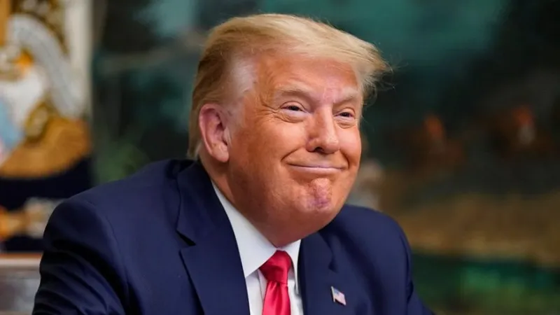 Donald Trump şi-a exprimat sprijinul pentru un candidat rival al unui republican care a votat în favoarea acuzării sale pentru incitare la insurecţie. / Foto: abc.net.au