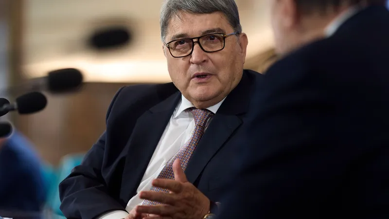 Hurezeanu, discuții la Munchen, cu oficiali olandezi, pe tema furtului tezaurului dacic - Foto: Profimedia Images (rol ilustrativ)