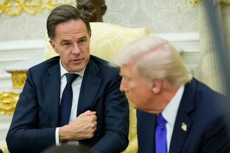Mark Rutte, &icirc;nt&acirc;lnire cu Donald Trump privind viitorul NATO -Foto: Profimedia Images (imagine cu rol ilustrativ)