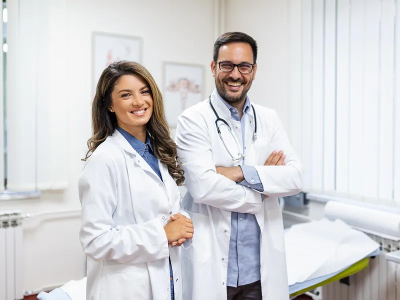 Foto: Pacientii sunt nevoiți să plătească din buzunar lor serviciile medicale Sursa: Freepik (rol ilustrativ)